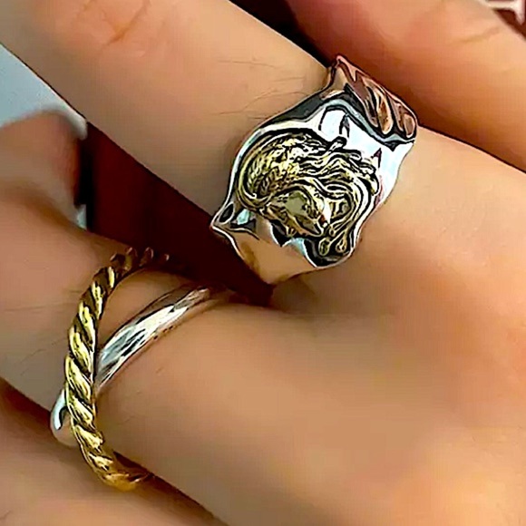 STERLING SILVER VINTAGE GODDESS MATCHING RING SET - Picture 5 of 9